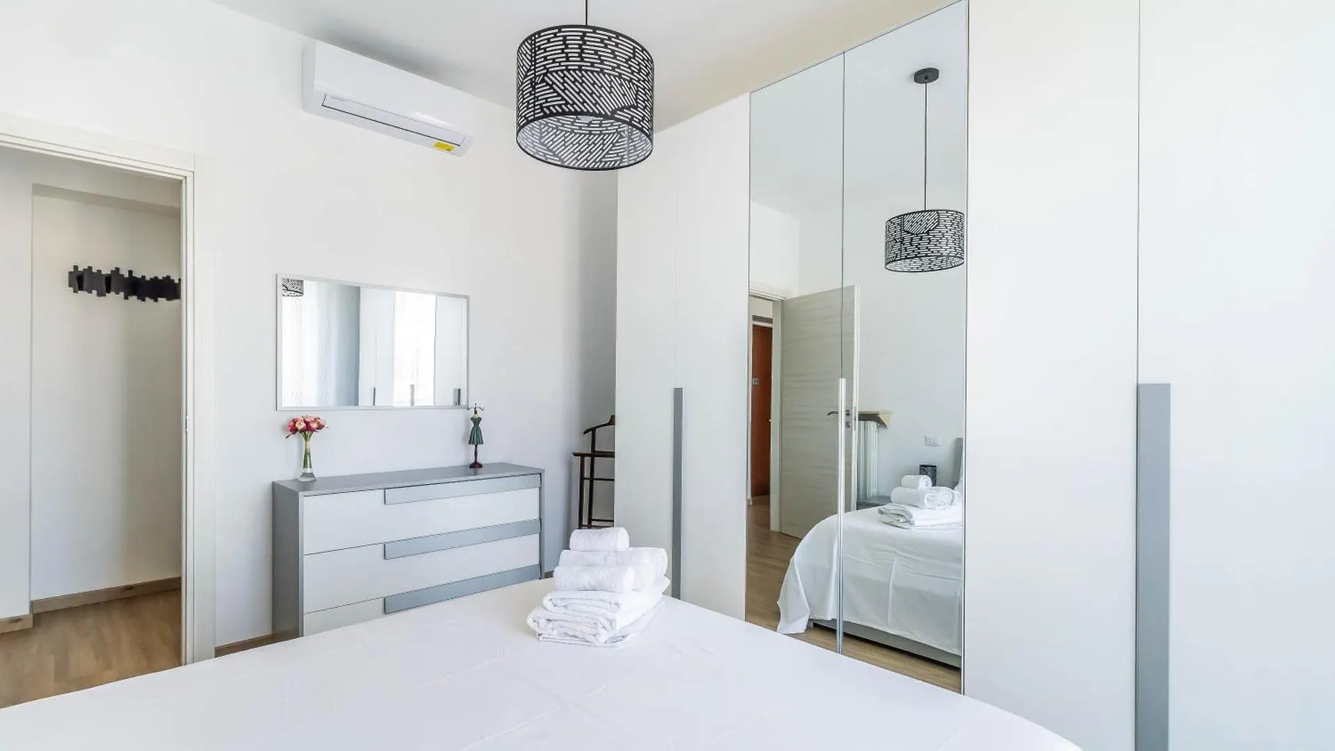 Domusmi Benedetto Marcello-28 Apartment Milan